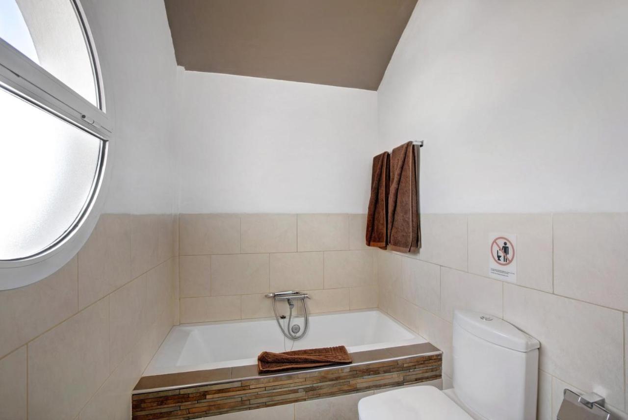 Villa Sol Адехе Екстериор снимка