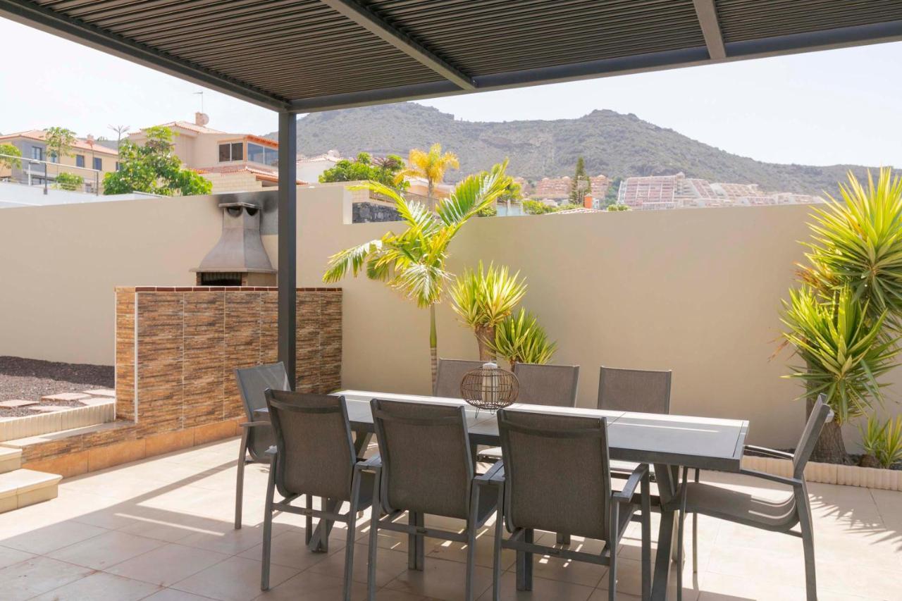 Villa Sol Адехе Екстериор снимка